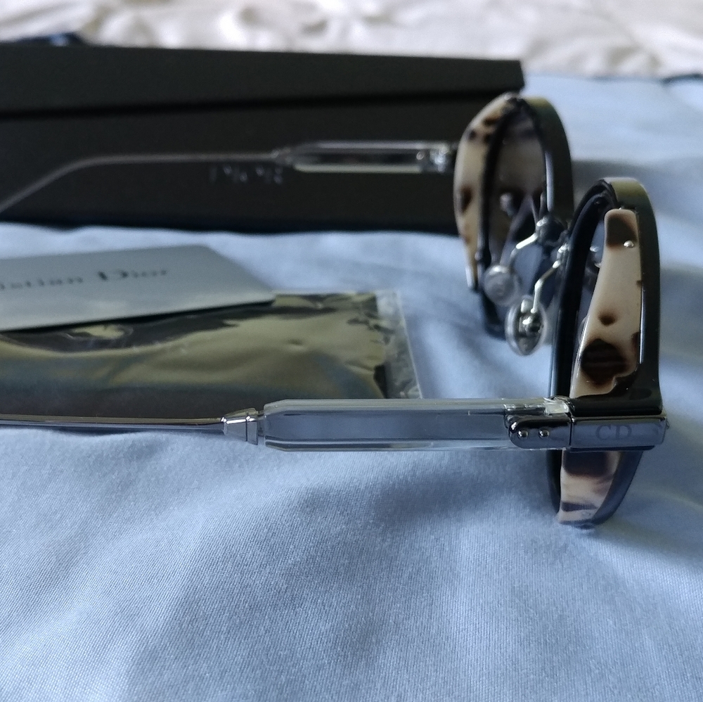 🆕 CHRISTIAN DIOR Umbrage Round Sunglasses - Picture 3 of 6